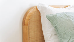 Bali bed 180 x 200 (cm) / Afgewerkt met gevlochten rotan