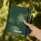 Bambook Colourful uitwisbaar notitieboek - Donkergroen (Forest) - A5 - Gelinieerde pagina's - Duurzaam, herbruikbaar whiteboard schrift - Met 1 gratis stift