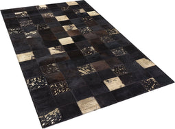 BANDIRMA - Vloerkleed - Bruin - 140 x 200 cm - Koeienhuid leer