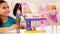 Barbie Beach Boardwalk speelset met Barbie ‘Brooklyn’ & ‘Malibu’ 2 poppen, 2 Kraampjes en 30+ accessoires
