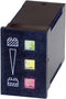 Bauser 824 12 V groen: ≥ 12 V, geel: < 12 V ≥ 11 V, rood: < 11 V