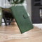 iMoshion Hoesje Geschikt voor iPhone 13 Hoesje Met Pasjeshouder - iMoshion Luxe Bookcase - Groen