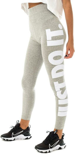 Nike Sportswear Essential - S - Grijs