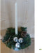 Kerststukje 'Rjazan' in hoge pot dia. 20 cm met hoge kaars wit-zilver