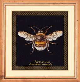 Thea Gouverneur - Borduurpakket met telpatroon - Hommel - 2 - Aida zwart - 14 counts - Voor volwassenen - 3018.07