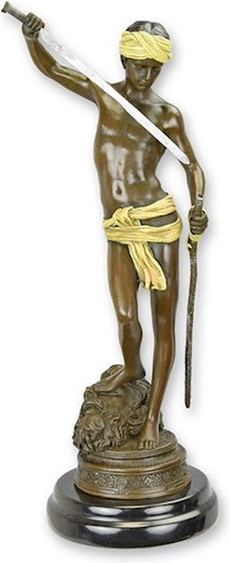 BRONZEN BEELD VAN DAVIDS OVERWINNING OP GOLIATH