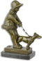 BRONZEN BEELD VAN EEN JONG MEISJE DAT HAAR HOND UITLAAT