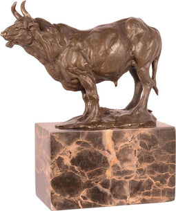 BRONZEN BEELD VAN EEN STIER