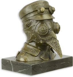 BRONZEN STEAMPUNK BEELD VAN DE PESTDOKTER