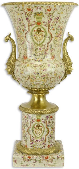 BRONZEN URN OP VOET