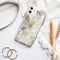 Selencia Hoesje Geschikt voor iPhone SE (2022) / SE (2020) / 8 / 7 / 6s / 6 Hoesje - Selencia Zarya Fashion Extra Beschermende Backcover - goud