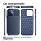 Carbon Softcase Backcover voor de iPhone 14 Pro - Blauw
