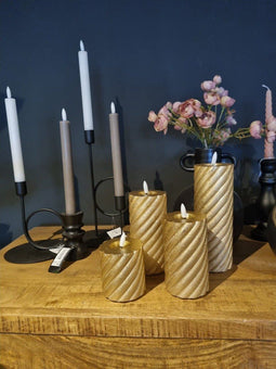 Kaarsen set - LED kaarsen met bewegende vlam - led kaars goud set van 4 twirly