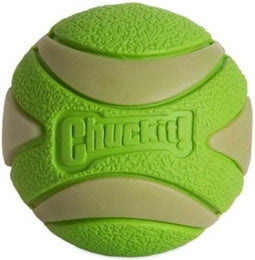 Chuckit Max Glow Ultra Squeaker - Hondenspeelgoed - Stuiterende hondenbal - Drijvend - Glow in the dark - Maat M - ø 6 cm - Groen