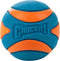 Chuckit Max Glow Ultra Squeaker - Hondenspeelgoed - Stuiterende hondenbal - Drijvend - Glow in the dark - Maat M - ø 6 cm - Groen