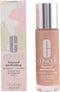 Clinique Beyond Perfecting Foundation + Concealer - 11 Honey