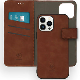 iMoshion Hoesje Geschikt voor iPhone 13 Pro Max Hoesje Met Pasjeshouder - iMoshion Uitneembare 2-in-1 Luxe Bookcase - Bruin