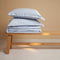 Coco & Cici - Tencel Twill Dekbedovertrek 200 x 220 cm - 2 Persoons Beddengoed - Lichtblauw - Lyocell - Ritssluiting & Extra Zacht - 2 Kussenslopen (60x70)
