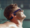 Creative Outlier Free Pro+ Bone-conduction-IPX8-sport hoofdtelefoon met Bluetooth 5.3, verstelbare conducties, geintegreerde 8 GB MP3-speler, tot 10 uur batterijduur, geintegreerde microfoon,waterdicht (blauw en zwart)