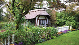 Customize-it - Cottage UK 130x70cm Tuinschilderij