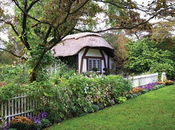 Customize-it - Cottage UK 70x50cm Tuinschilderij