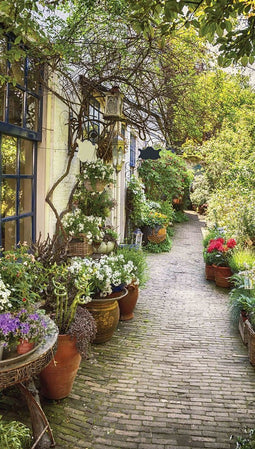 Customize-it - Flower Alley 70x130cm Tuinschilderij