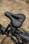 Voltano Dames Fietszadel - Waterdicht - Uitsparing - Zwart