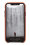 DECODED Leren Back Cover - iPhone 11 - Hoogwaardig Europees Leer - Hoesje met Metalen Knoppen - Bruin
