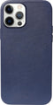 DECODED Leren Back Cover - iPhone 12 / 12 Pro - Hoogwaardig Europees Leer - Hoesje met Metalen Knoppen - Magnetische Technologie van Apple - Donker Blauw