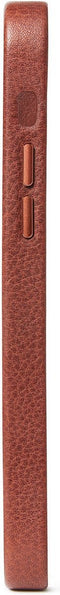DECODED Leren Back Cover - iPhone 12 Mini - Hoogwaardig Europees Leer - Hoesje met Metalen Knoppen - Magnetische Technologie van Apple - Bruin