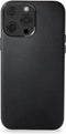 DECODED Leren Back Cover - iPhone 13 - Hoogwaardig Europees Leer - Hoesje met Metalen Knoppen - Magnetische Technologie van Apple - Zwart