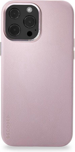 DECODED Leren Back Cover - iPhone 13 Pro - Hoogwaardig Europees Leer - Hoesje met Metalen Knoppen - Magnetische Technologie van Apple - Roze