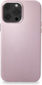 DECODED Leren Back Cover - iPhone 13 Pro - Hoogwaardig Europees Leer - Hoesje met Metalen Knoppen - Magnetische Technologie van Apple - Roze