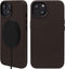 DECODED Leren Back Cover - iPhone 14 Plus - Hoogwaardig Europees Leer - Hoesje met Metalen Knoppen - Magnetische Technologie van Apple - Donker Bruin
