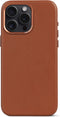 DECODED Leren Hoesje voor iPhone 15 Pro Max - Hoogwaardig Europees Leer - Geschikt voor MagSafe - Bruin