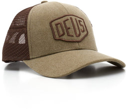 DEUS Shield Trucker cap - Dijon
