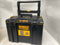 DeWALT ToughSystem 2.0 - Trolley DS450 - Robuuste metalen sluitingen IP65 - Geel/Zwart