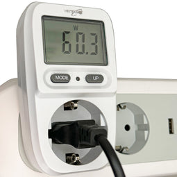 Digital energy cost measuring device, cost control via the socket
