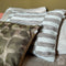 Dutch Decor AMY - Kussenhoes 30x50 cm - geweven grafische print - Military Olive - groen en bruin - met rits - zonder binnenkussen