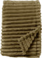 Dutch Decor - RICKY - Plaid 150x200 cm - superzacht - warm en donzig - Military Olive - groen