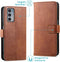 iMoshion Hoesje Geschikt voor Motorola Edge 20 Hoesje Met Pasjeshouder - iMoshion Luxe Bookcase - Bruin