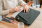Case Logic Huxton - Laptop Sleeve 13.3 inch - Hoogwaardig polyester - Zwart