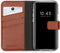 Selencia Hoesje Geschikt voor iPhone 12 Mini Hoesje Met Pasjeshouder - Selencia Echt Lederen Bookcase - Lichtbruin