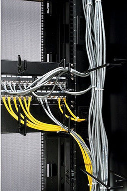 APC AR7706 - Montageset - Afmetingen 76x13x114 mm - Zwart