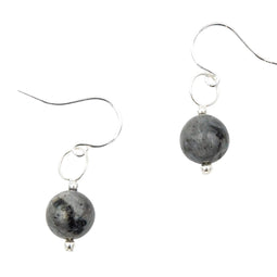Earth Song Jewelry - Oorbellen in Sterling Zilver met Kleine Zwarte Maansteen Edelsteen - Sieraden