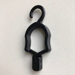 Klika - Sjaalhanger zwart met ophanghaakje - 890 stuks