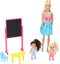 Eddy Toys Set Poppen - Thema School - 1 Grote Pop, 2 kleine Poppen - met Schoolbord, Tafel en Stoeltje - 29 CM