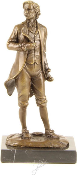 EEN BRONZEN BEELD VAN MOZART