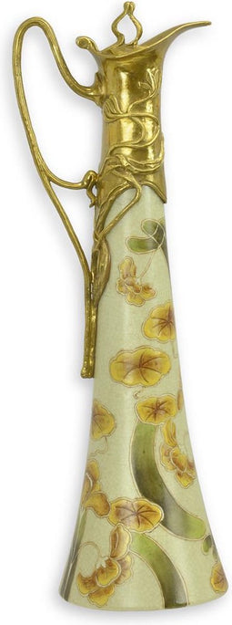 EEN BRONZEN GEMONTEERDE PORSELEINEN KLARINET KAN