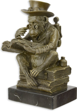 EEN BRONZEN STEAMPUNK SCULPTUUR VAN DE DARWIN AAP